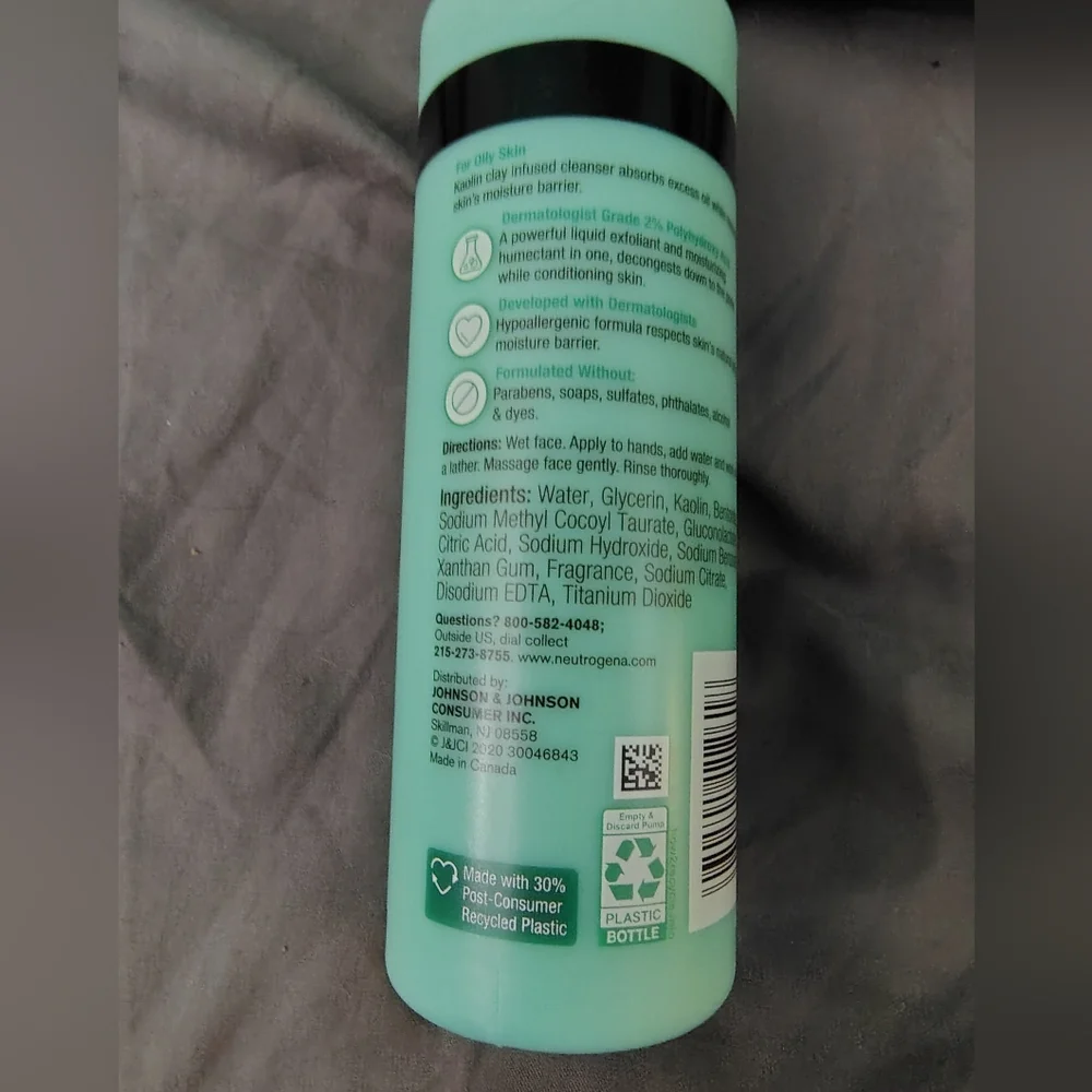 Neutrogena Skin Balancing Clay Cleanser